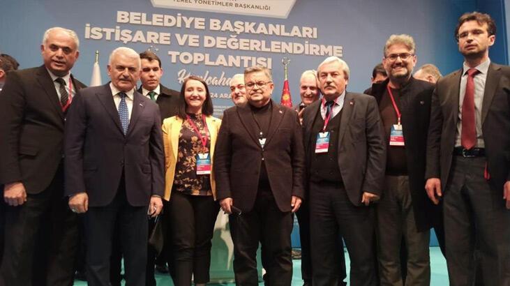 AK Partili belediye başkanları Binali Yıldırım'la bir araya geldi